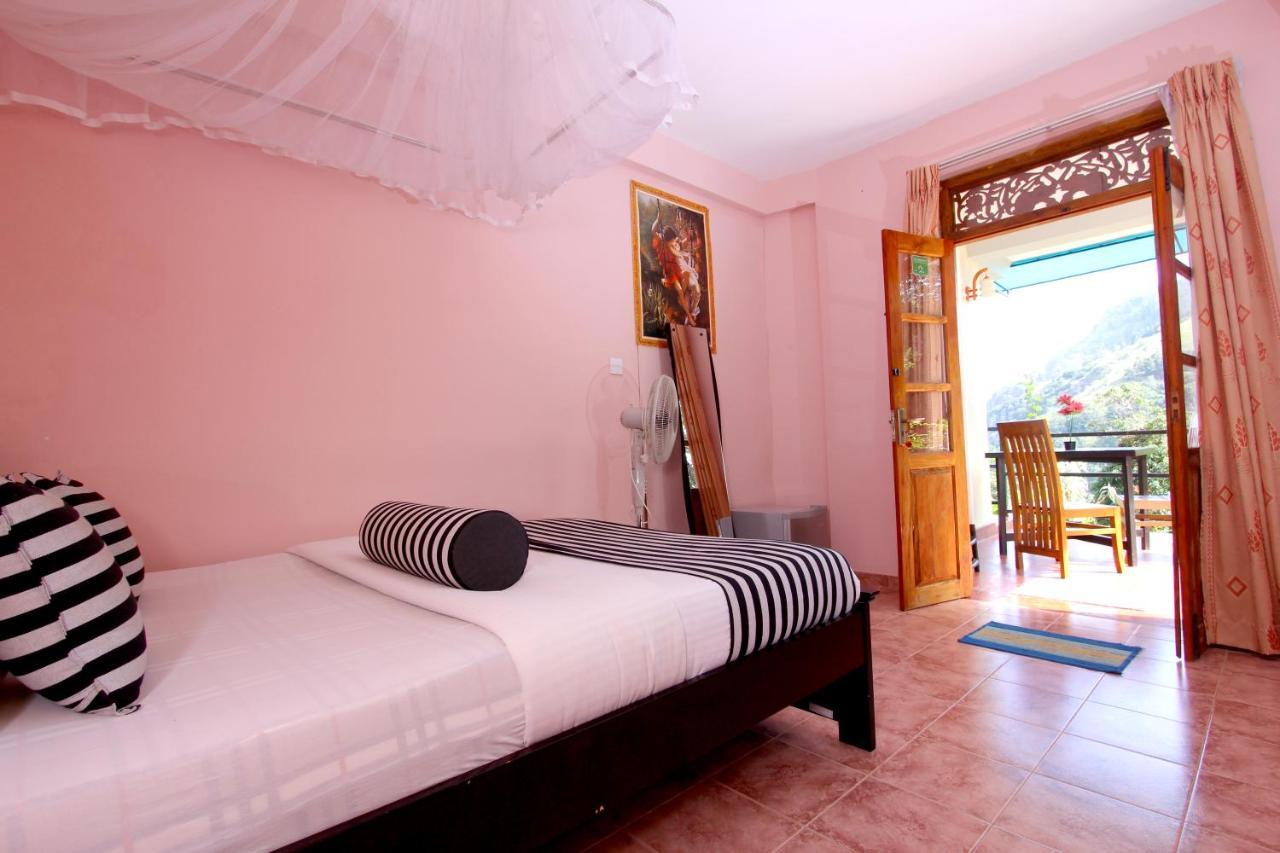 Blue Ribbon Homestay Ella Bagian luar foto