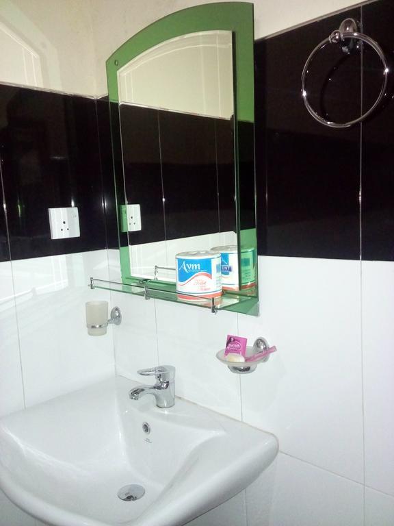 Blue Ribbon Homestay Ella Bagian luar foto