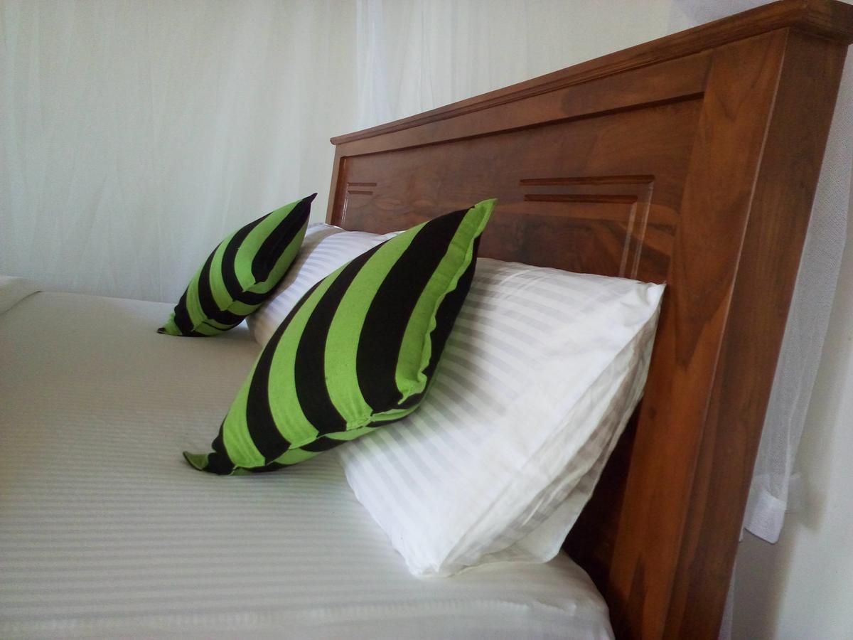 Blue Ribbon Homestay Ella Bagian luar foto