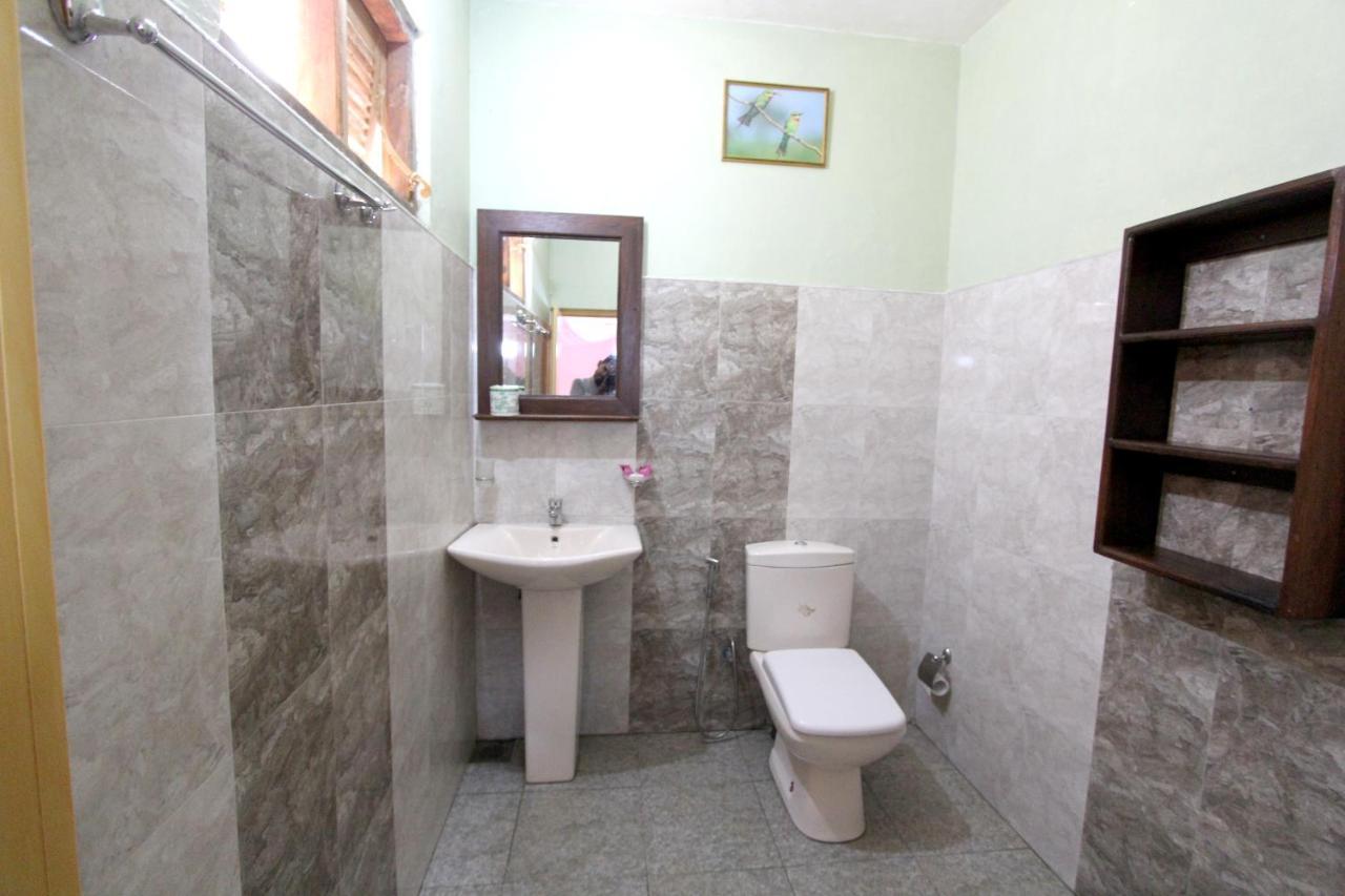 Blue Ribbon Homestay Ella Bagian luar foto