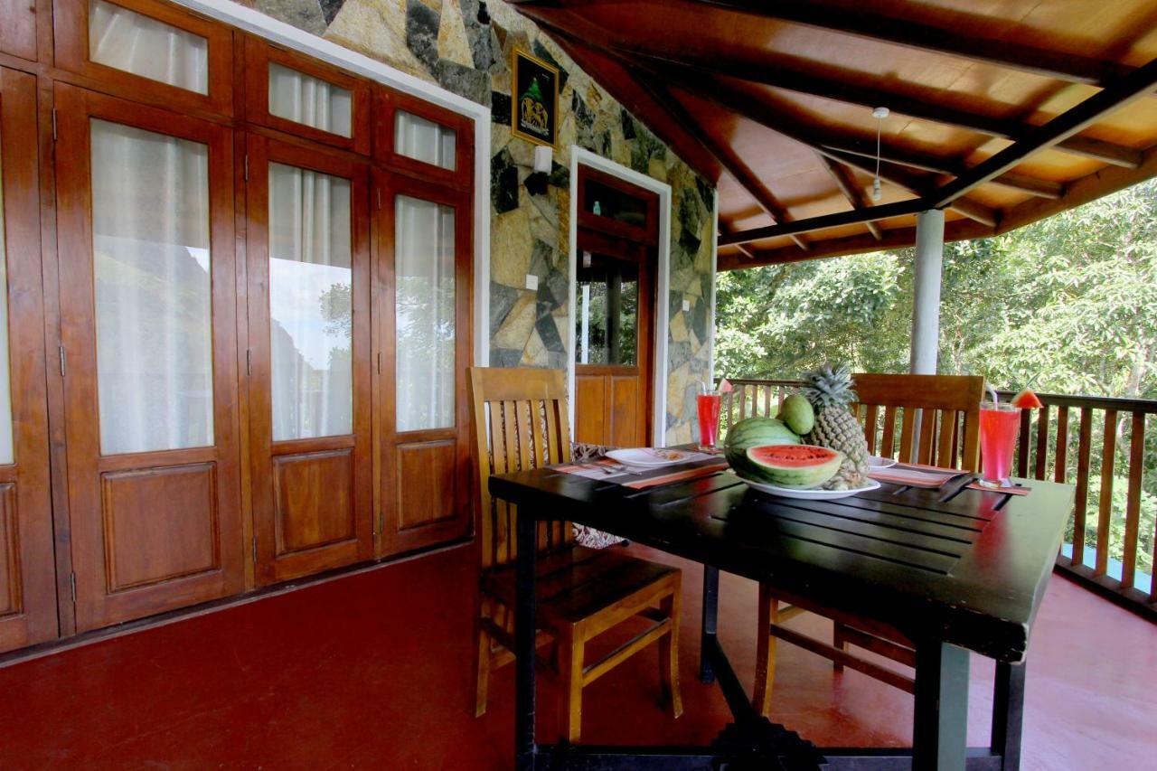 Blue Ribbon Homestay Ella Bagian luar foto